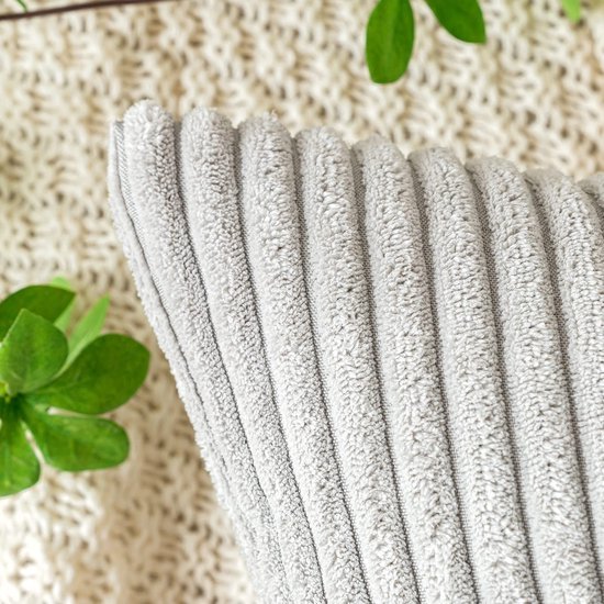 Unyqoos ® Sfeervolle Ribfluwelen Kussenslopen voor Stijlvolle Interieurdecoratie, Lichtgrijs, 45 x 45 cm, Set van 2