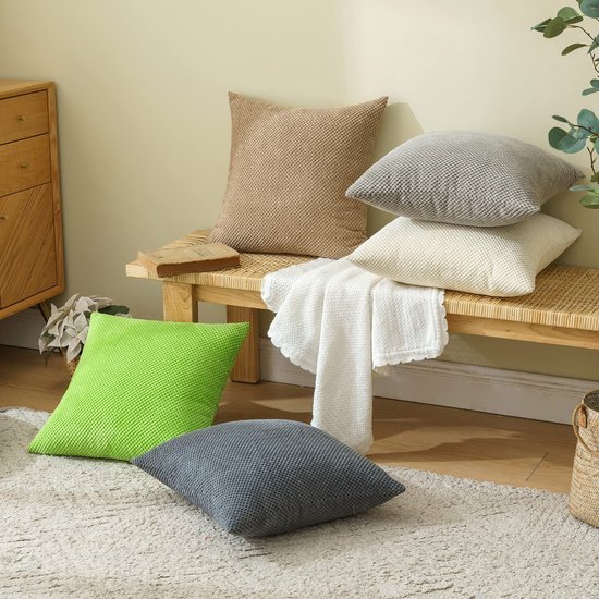 550x550-37471.jpg Unyqoos ® Sfeervolle Fluwelen Kussenhoezen Set van 2 voor Woonkamer en Bank, 40 x 40 cm, Bruin