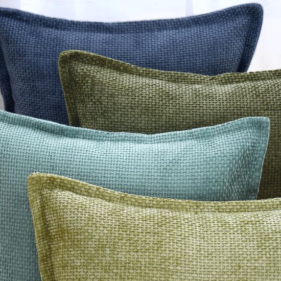 Unyqoos ® Set van 2 Luxe Mosgroene Chenille Kussenhoezen met Fluwelen Achterkant en Decoratieve Franjes