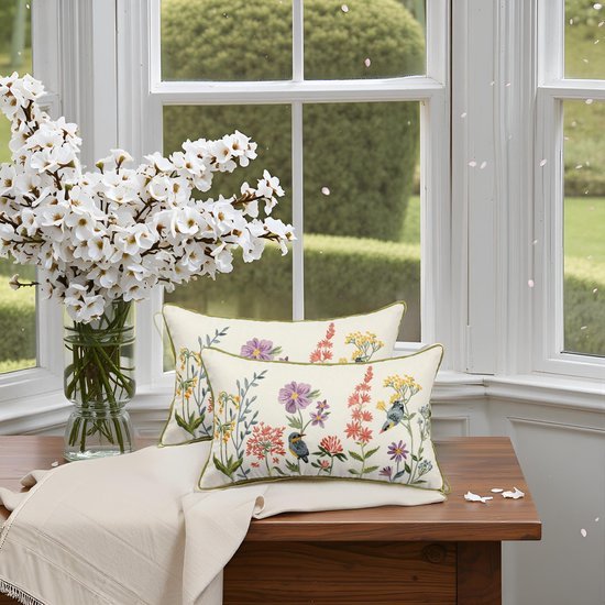 Unyqoos ® Set van 2 Kussenslopen met Bloemenborduurwerk en Vogeldesign voor Slaapkamer en Tuin