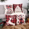 550x550-38035.jpg Unyqoos® Set van vier rode kerstkussenslopen met klassieke kerstmotieven