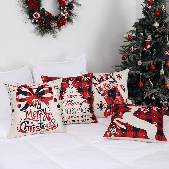 550x550-38037.jpg Unyqoos® Set van vier rode kerstkussenslopen met klassieke kerstmotieven