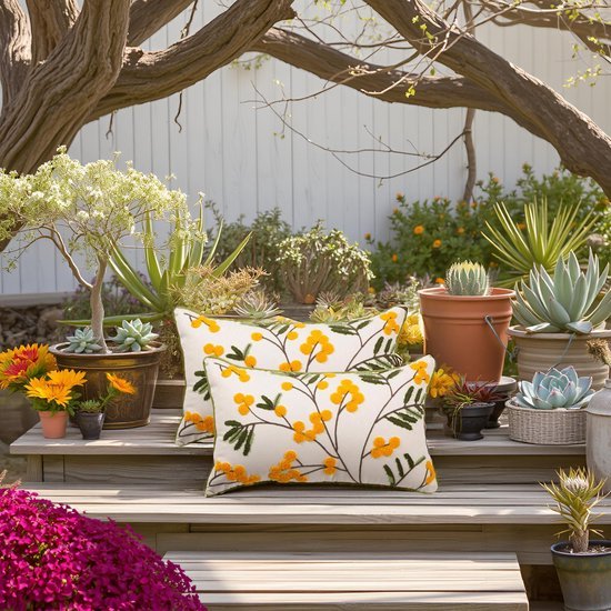 550x550-38052.jpg Unyqoos ® Set van 2 Moderne Bloemen Kussenhoezen voor Binnen en Buiten - 30x50 cm