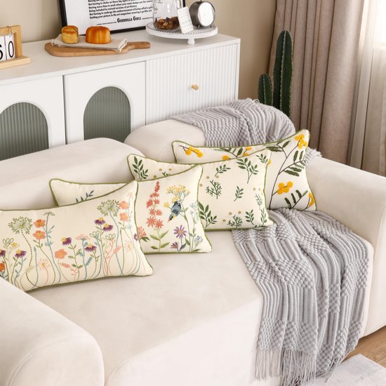 550x550-38053.jpg Unyqoos ® Set van 2 Moderne Bloemen Kussenhoezen voor Binnen en Buiten - 30x50 cm