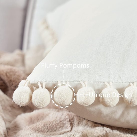 550x550-38185.jpg Unyqoos ® Kunstzinnige Boho Fluwelen Kussenhoezen met Pompons, Set van 2, 40 x 40 cm voor Sierkussens