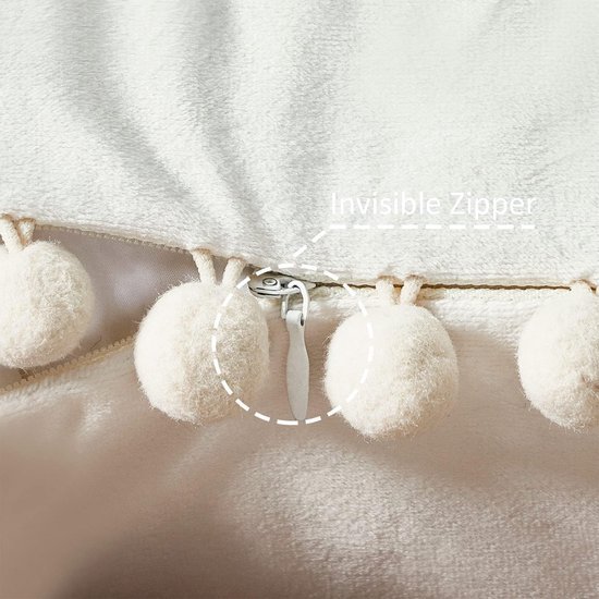 550x550-38186.jpg Unyqoos ® Kunstzinnige Boho Fluwelen Kussenhoezen met Pompons, Set van 2, 40 x 40 cm voor Sierkussens