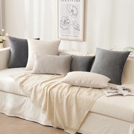 Unyqoos® Set van 2 Luxe Fluwelen Kussenhoezen voor Woonkamer en Slaapkamer, 40 x 40 cm, Crèmewit