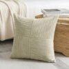 550x550-38436.jpg Unyqoos® Set van 2 stijlvolle corduroy kussenslopen met uniek gestreept patroon voor elke woonruimte