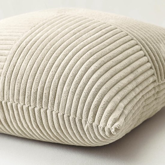 550x550-38437.jpg Unyqoos® Set van 2 stijlvolle corduroy kussenslopen met uniek gestreept patroon voor elke woonruimte