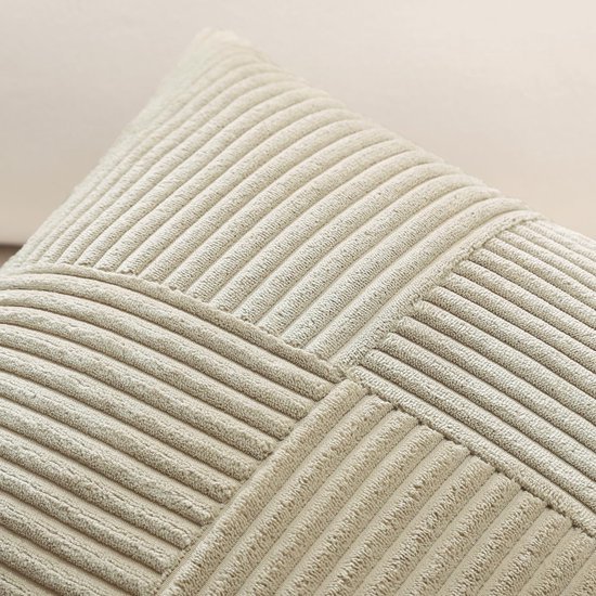 550x550-38438.jpg Unyqoos® Set van 2 stijlvolle corduroy kussenslopen met uniek gestreept patroon voor elke woonruimte