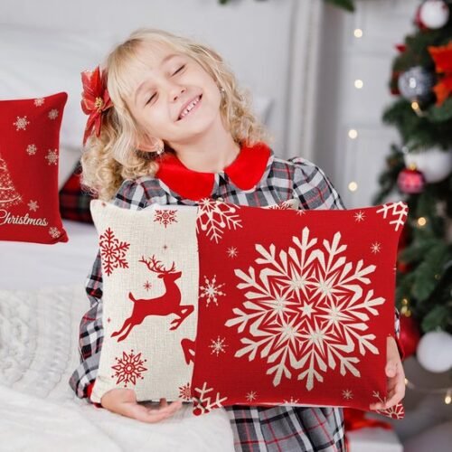 550x550-38535.jpg Unyqoos® Set van vier kussenslopen met kerstmotieven voor een feestelijke sfeer