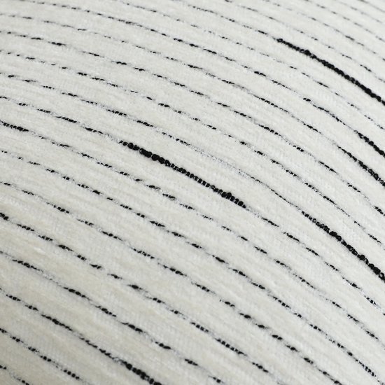 550x550-38936.jpg Unyqoos® Stijlvolle Boho Kussenhoes van Chenille in Zwart en Wit voor Elke Kamer