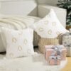 550x550-39134.jpg Unyqoos® Set van 2 decoratieve vierkante kussenslopen met kerstborduursel en pompons