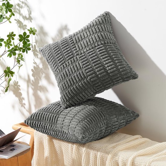 Unyqoos® Corduroy Kussenhoezen Set van 2, Donkergrijs, Voor Bank en Woonkamer, Stijlvol en Tijdloos Design