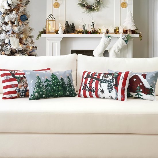 550x550-39219.jpg Unyqoos® Set van 4 feestelijke kussenslopen met sneeuwpop en eland motief