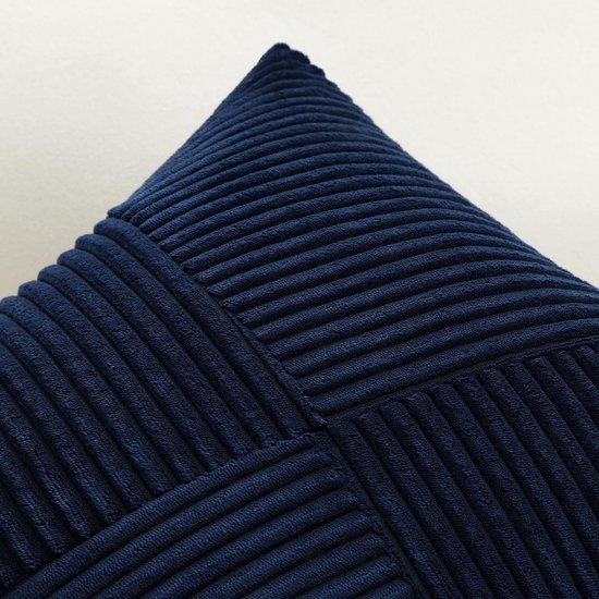 Unyqoos® Corduroy kussensloop met strepenpatroon voor stijlvolle woondecoratie