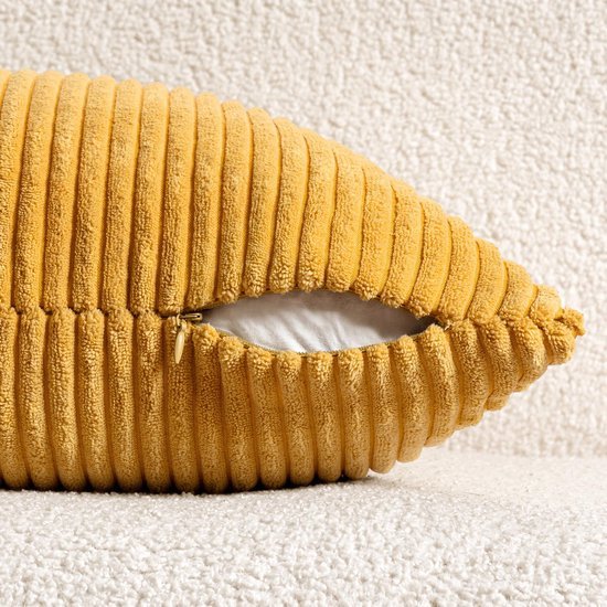 Unyqoos® Set van twee zachte kussenslopen in gembergeel corduroy voor huisdecoratie