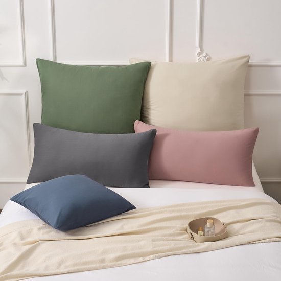 550x550-39406.jpg Unyqoos® Set van Twee Zachte Antraciet Kussenslopen 50x50 cm van Gewassen Katoen