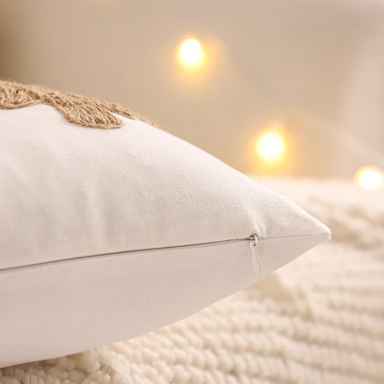 Unyqoos® Set van 2 winterse kussenhoezen met kerstmotief en borduurwerk