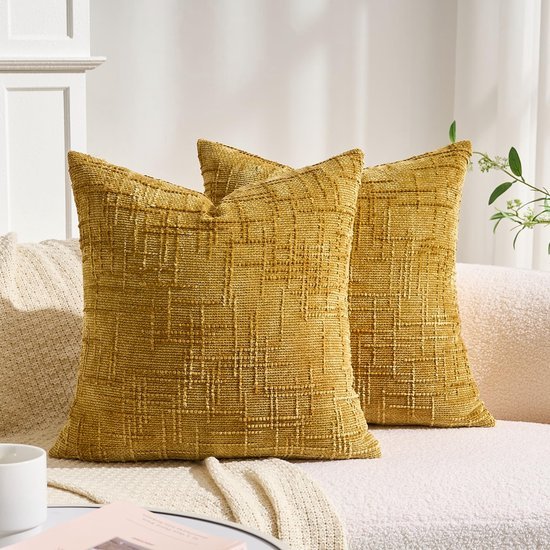 Unyqoos® Set van 2 gele kussenhoezen van chenille voor decoratieve doeleinden