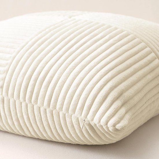 550x550-39608.jpg Unyqoos® Zachte corduroy kussensloop met kruisstrepen voor stijlvolle decoratie