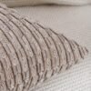 Unyqoos® Set van twee zachte gestreepte kussenhoezen in taupe voor een boho uitstraling