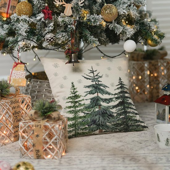 550x550-39736.jpg Unyqoos® Set van vier sfeervolle kerstkussenslopen voor een warme winterse uitstraling