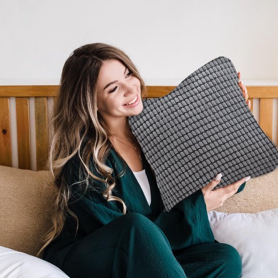 Unyqoos® Set van twee zachte kussenhoezen in fluweel voor decoratief gebruik