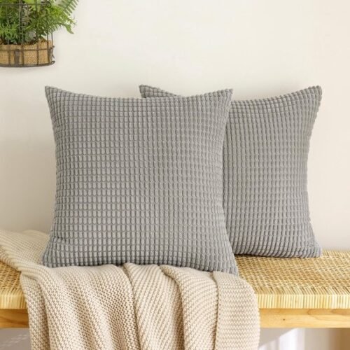 550x550-39835.jpg Unyqoos® Zachte en stijlvolle lichtgrijze kussenslopen van corduroy voor uw interieur