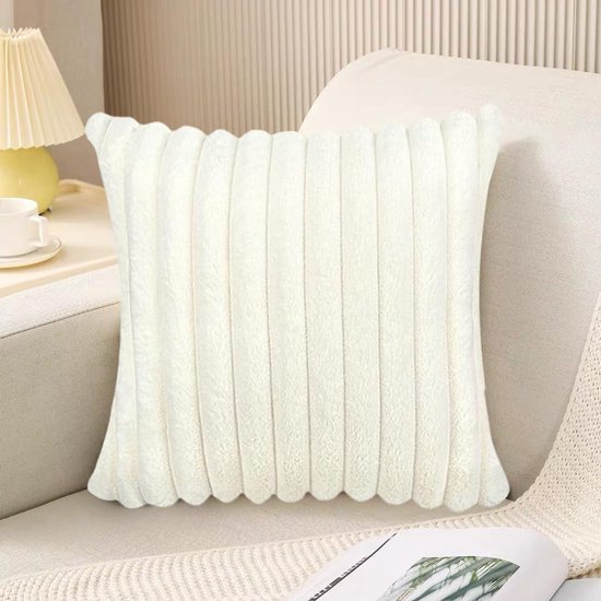 Unyqoos® Gestreepte kussenhoezen van zacht materiaal voor een luxe uitstraling