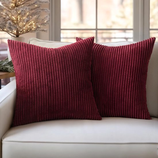 Unyqoos® Set van twee wijnrode corduroy kussenslopen voor stijlvolle decoratie