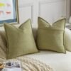 Unyqoos® Set van twee zachte lichtgroene kussenhoezen voor moderne woondecoratie