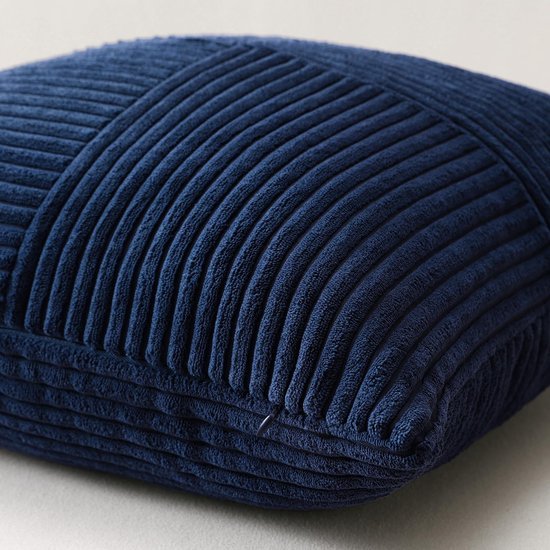Unyqoos® Set van 2 decoratieve kussenslopen met gestreept corduroy patroon voor diverse woonstijlen 50 x 50 cm