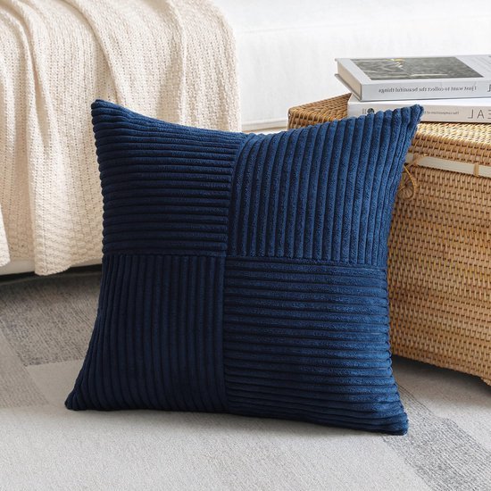 Unyqoos® Set van 2 decoratieve kussenslopen met gestreept corduroy patroon voor diverse woonstijlen 50 x 50 cm