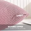 Unyqoos® Set van twee stijlvolle roze kussenhoezen met verborgen ritssluiting en geometrisch design