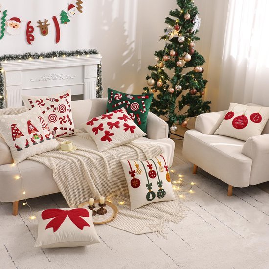 550x550-40227.jpg Unyqoos® Set van twee fluwelen kussenslopen met kerstontwerp voor sfeervolle decoratie