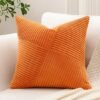 Unyqoos® Stijlvolle oranje corduroy kussenhoes met gestreept patroon voor diverse interieurs