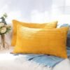 550x550-40327.jpg Unyqoos® Set van 2 corduroy kussenslopen voor sierkussens en bankkussens GEEL