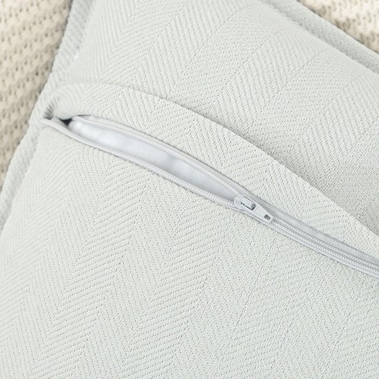 Unyqoos® Set van twee zachte chenille kussenhoezen met stijlvolle franjes voor bank en slaapkamer