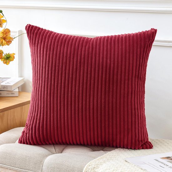550x550-40507.jpg Unyqoos® Decoratieve wijnrode corduroy kussensloop voor een stijlvolle woonkamer