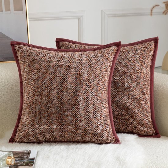 Unyqoos® Stijlvolle en comfortabele bordeauxrode kussenslopen met uniek tie-dye ontwerp