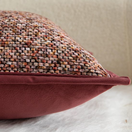 Unyqoos® Stijlvolle en comfortabele bordeauxrode kussenslopen met uniek tie-dye ontwerp