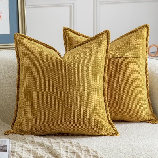 Unyqoos® Set van twee mosterdgele chenille kussenslopen voor stijlvolle decoratie