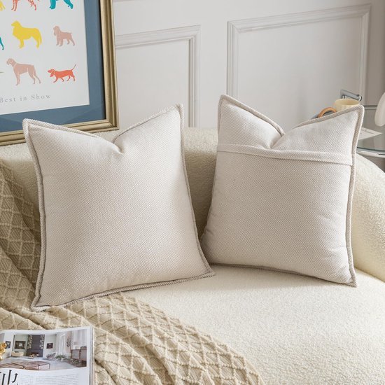 Unyqoos® Set van twee zachte beige kussenhoezen voor een stijlvolle moderne inrichting