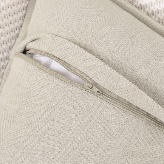 Unyqoos® Set van twee zachte chenille kussenhoezen met stijlvol franjeontwerp