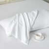 550x550-40571.jpg Unyqoos® Set van 2 ultrazachte kussenslopen met envelopsluiting in ademend wit design