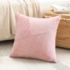 550x550-40581.jpg Unyqoos® Decoratieve roze kussensloop van zacht corduroy met verborgen ritssluiting