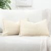 550x550-40809.jpg Unyqoos® Set van twee elegante corduroy kussenslopen in crème en beige tinten