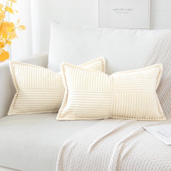 550x550-40811.jpg Unyqoos® Set van twee elegante corduroy kussenslopen in crème en beige tinten