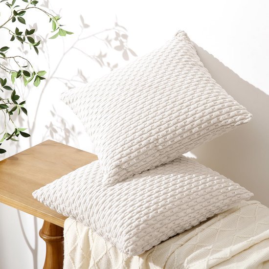 550x550-40949.jpg Unyqoos® Set van twee beige corduroy kussenslopen voor bank en bed 40 x 60 cm